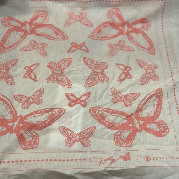 Kendra Scott x Dolly Parton bandanna